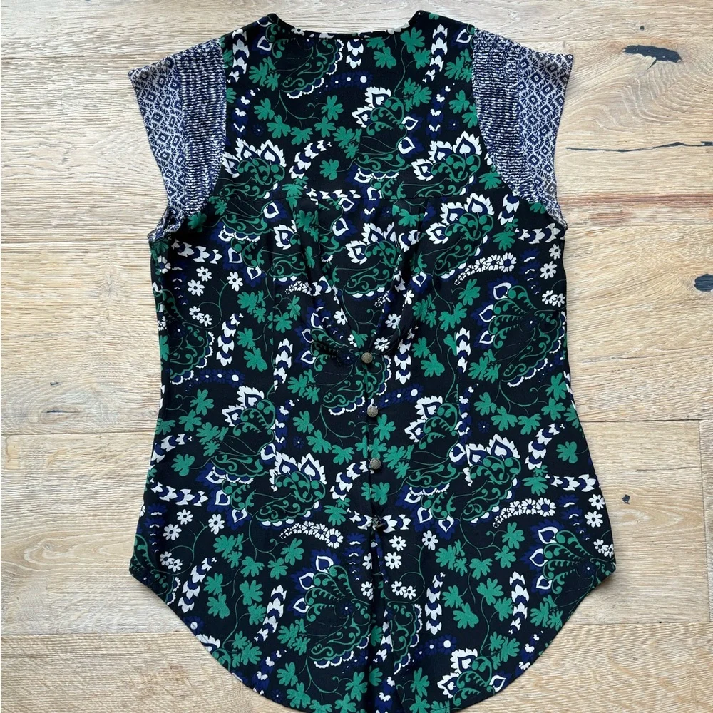 STUNNING Veronica Beard SILK floral printed Boho top size 4 S price firm !